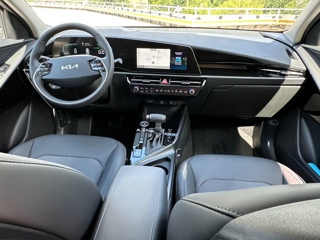 New 2026 Kia Niro EX FWD image 14