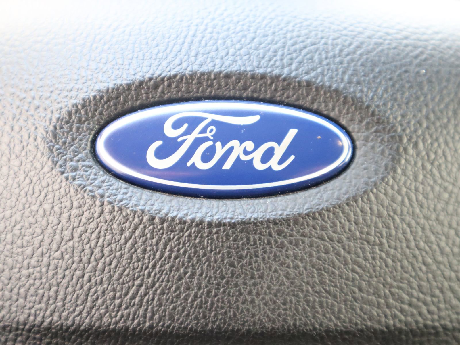 Used 2017 Ford Escape Titanium w/ Equipment Group 301A image 34