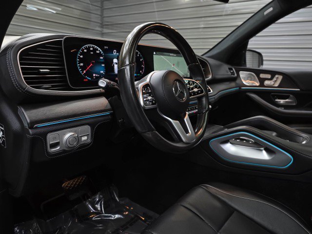 Used 2021 Mercedes-Benz GLS 450 4MATIC image 11