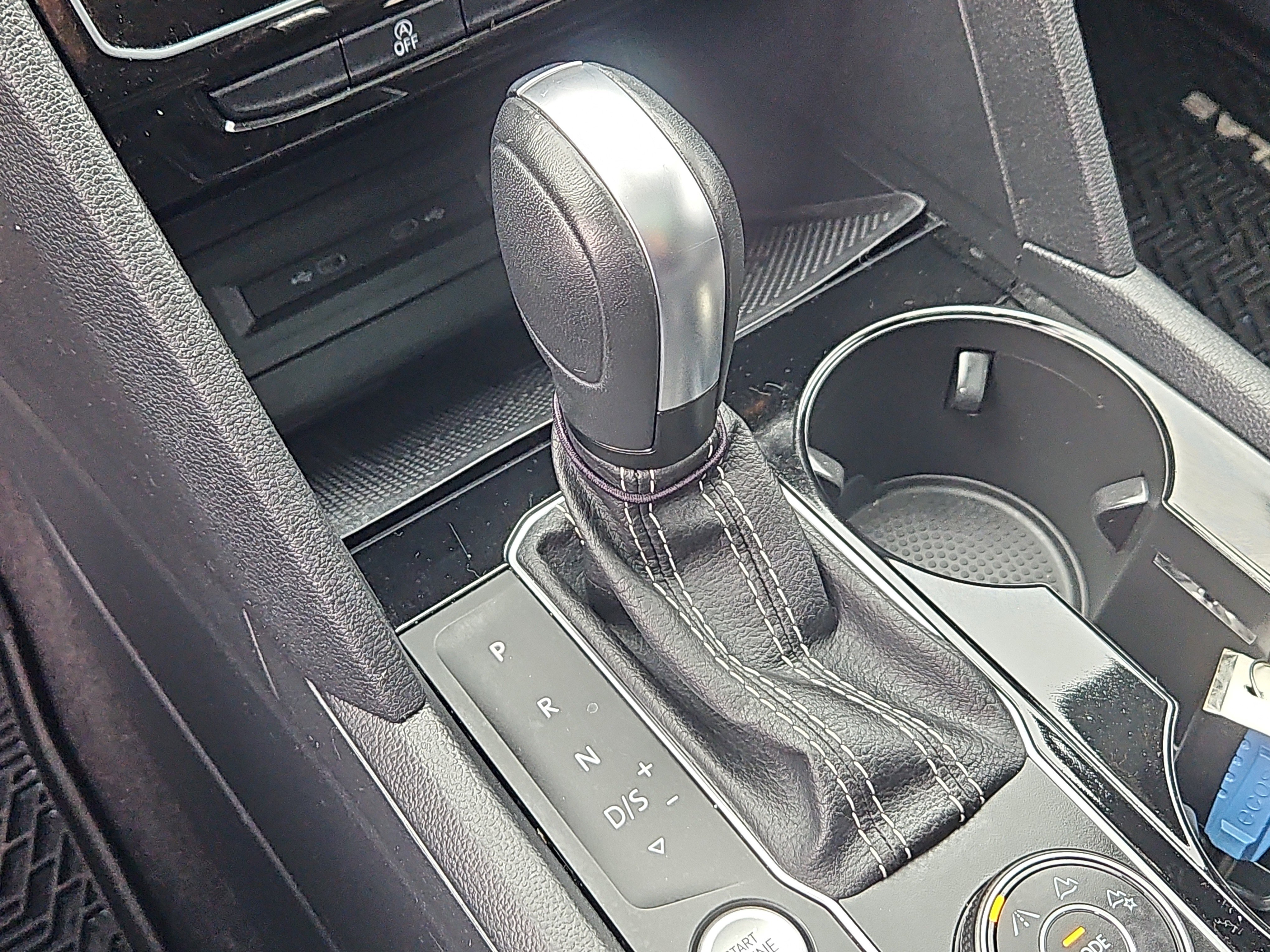 Certified 2022 Volkswagen Atlas SEL Premium image 26