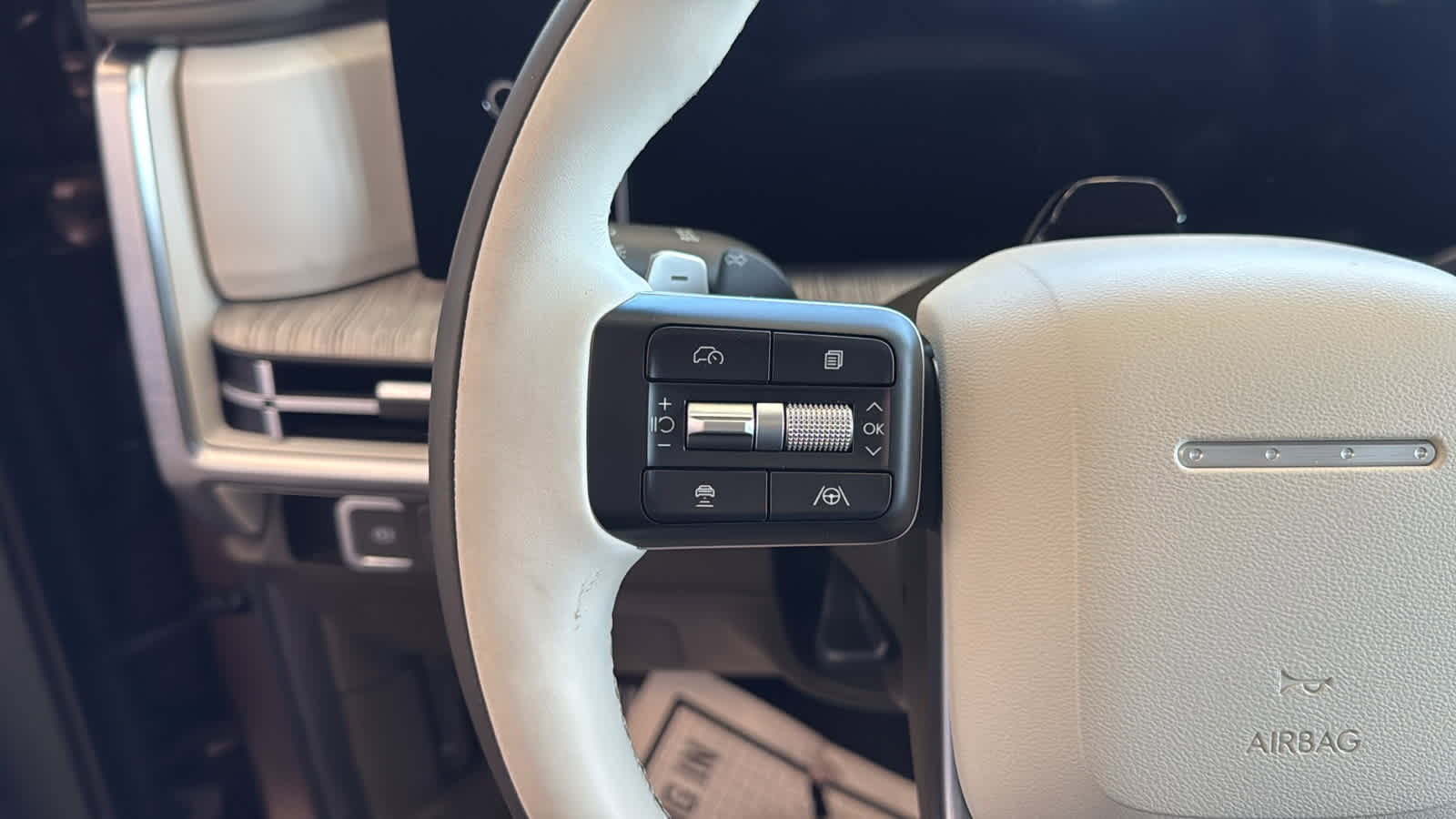 Used 2024 Hyundai Santa Fe Calligraphy image 12