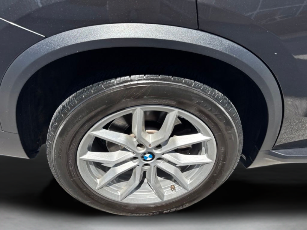 Used 2023 BMW X5 xDrive40i w/ Premium Package AWD/4WD image 37