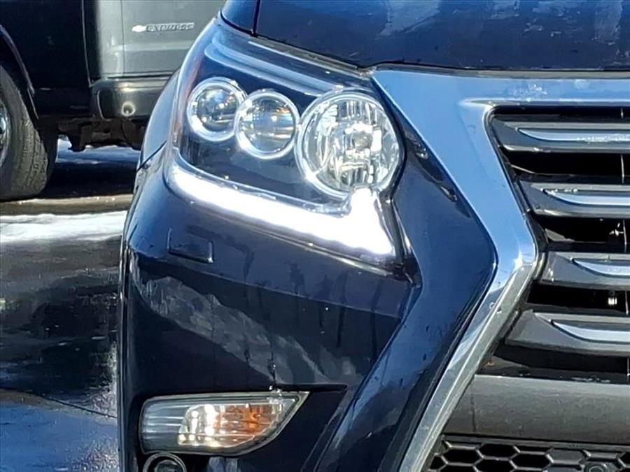 Used 2019 Lexus GX 460 image 14