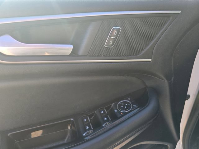 Used 2015 Ford Edge SEL w/ Equipment Group 201A AWD/4WD image 17