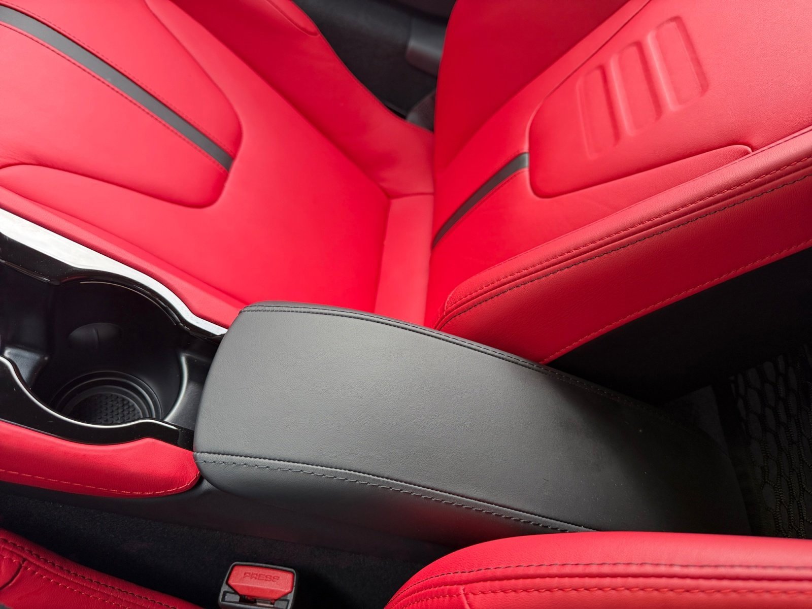 Used 2024 Lotus Emira First Edition image 38