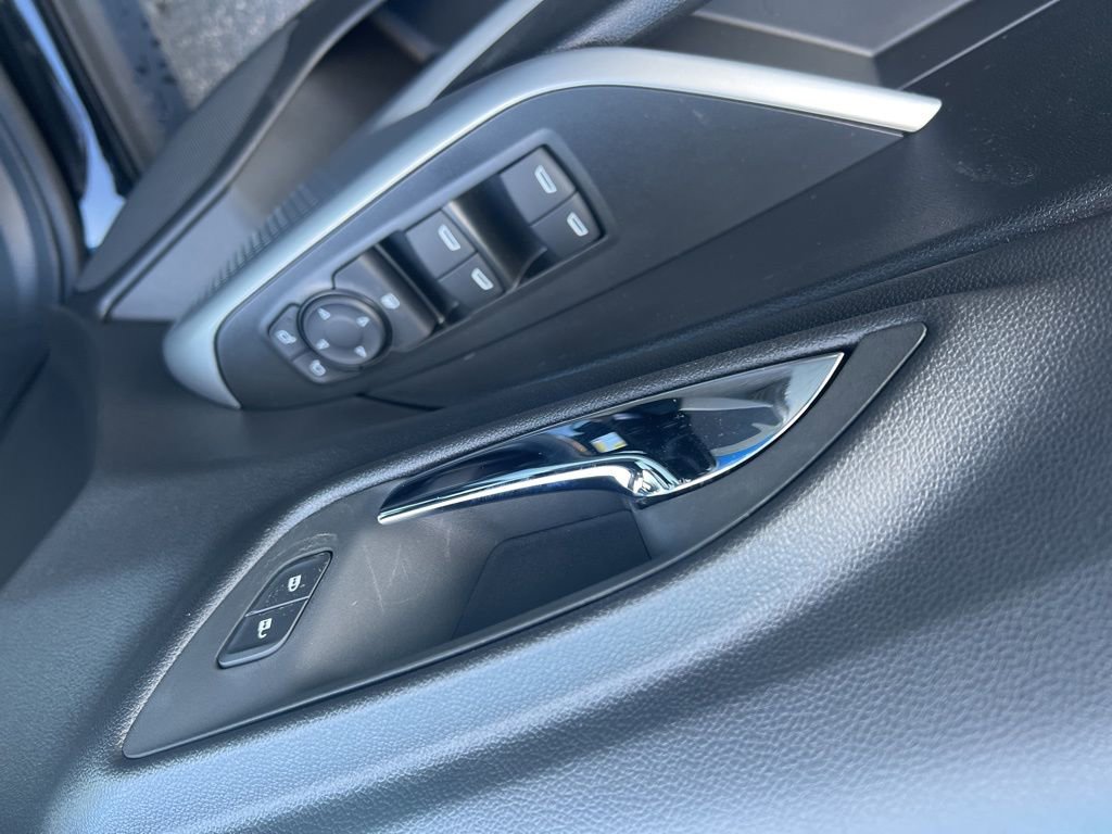 New 2026 Chevrolet Trax RS w/ Driver Confidence Package image 13