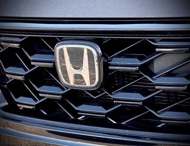 Used 2024 Honda CR-V Sport Touring image 6