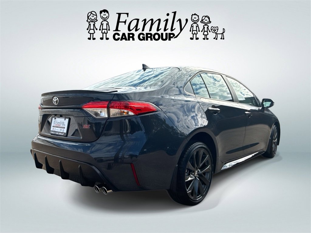 Used 2025 Toyota Corolla SE image 3