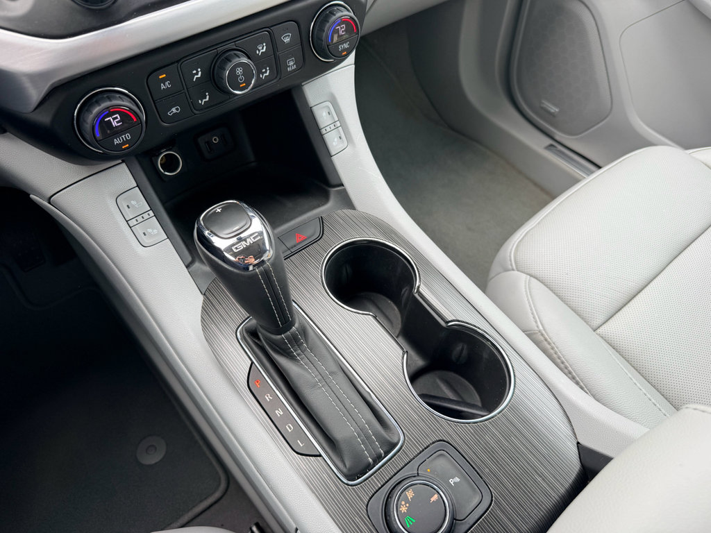 Used 2017 GMC Acadia SLT FWD image 19