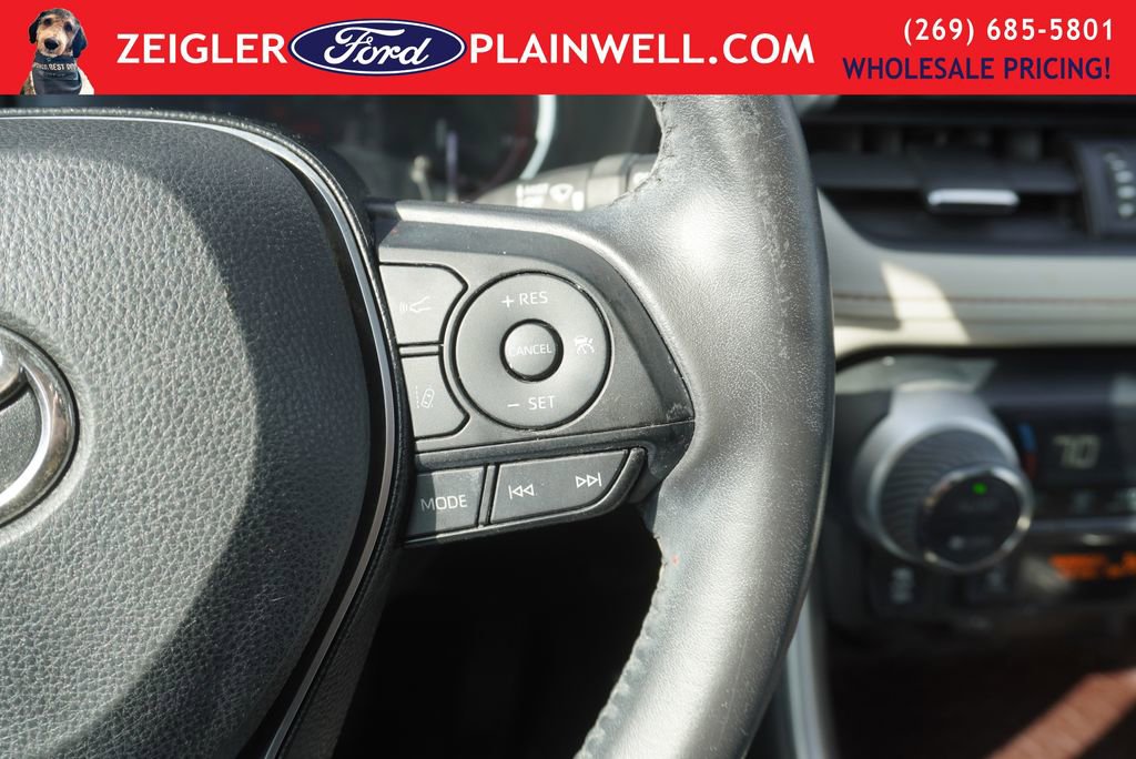 Used 2019 Toyota RAV4 Limited image 23