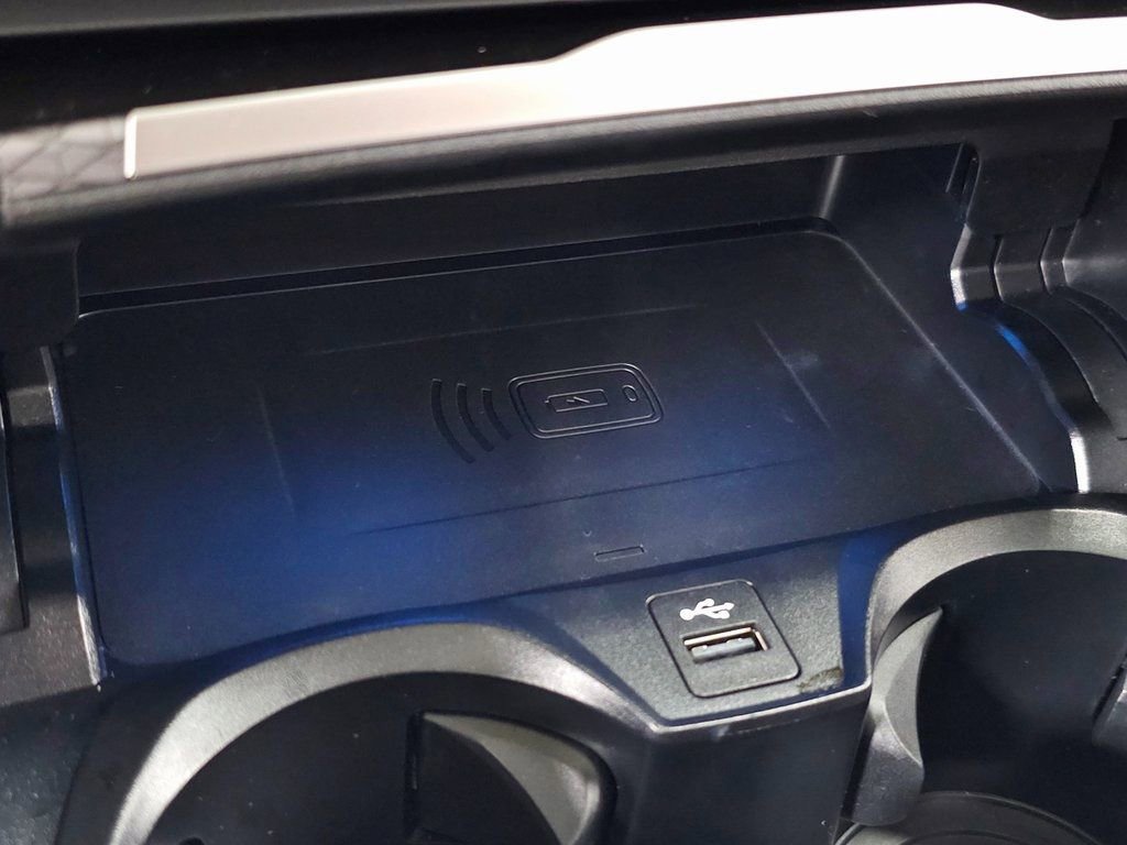 Used 2025 BMW 330i xDrive Sedan w/ Convenience Package image 31