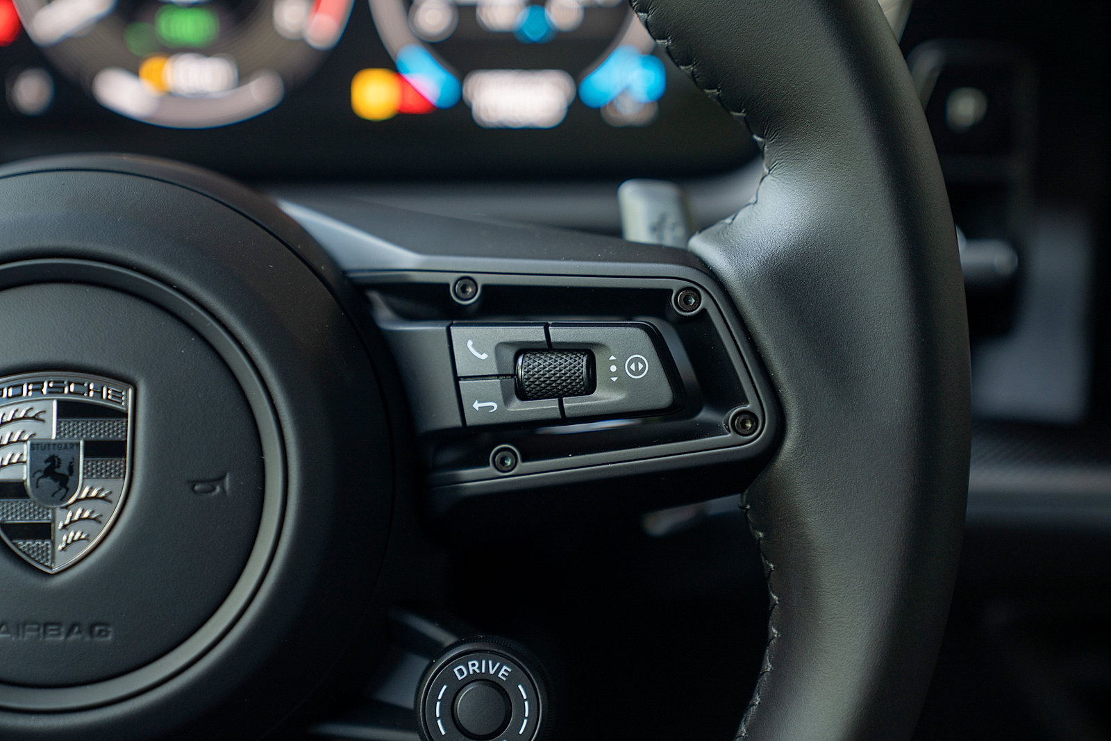 Used 2025 Porsche Cayenne Turbo image 8