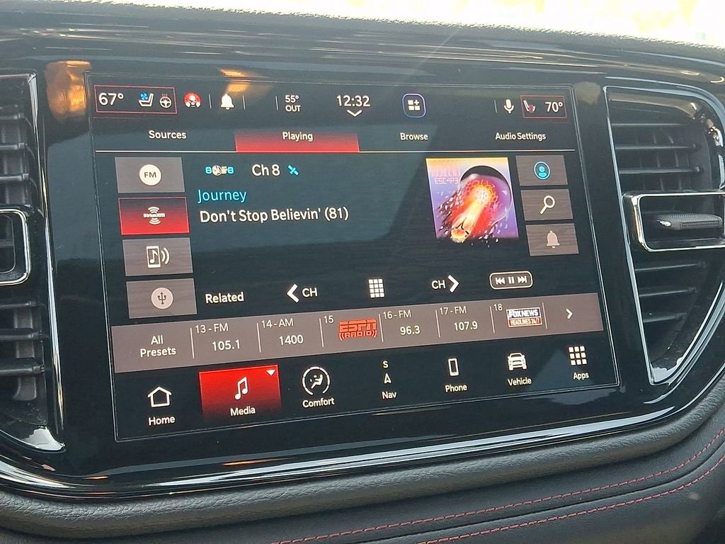 Used 2022 Dodge Durango R/T w/ Blacktop Package AWD/4WD image 19