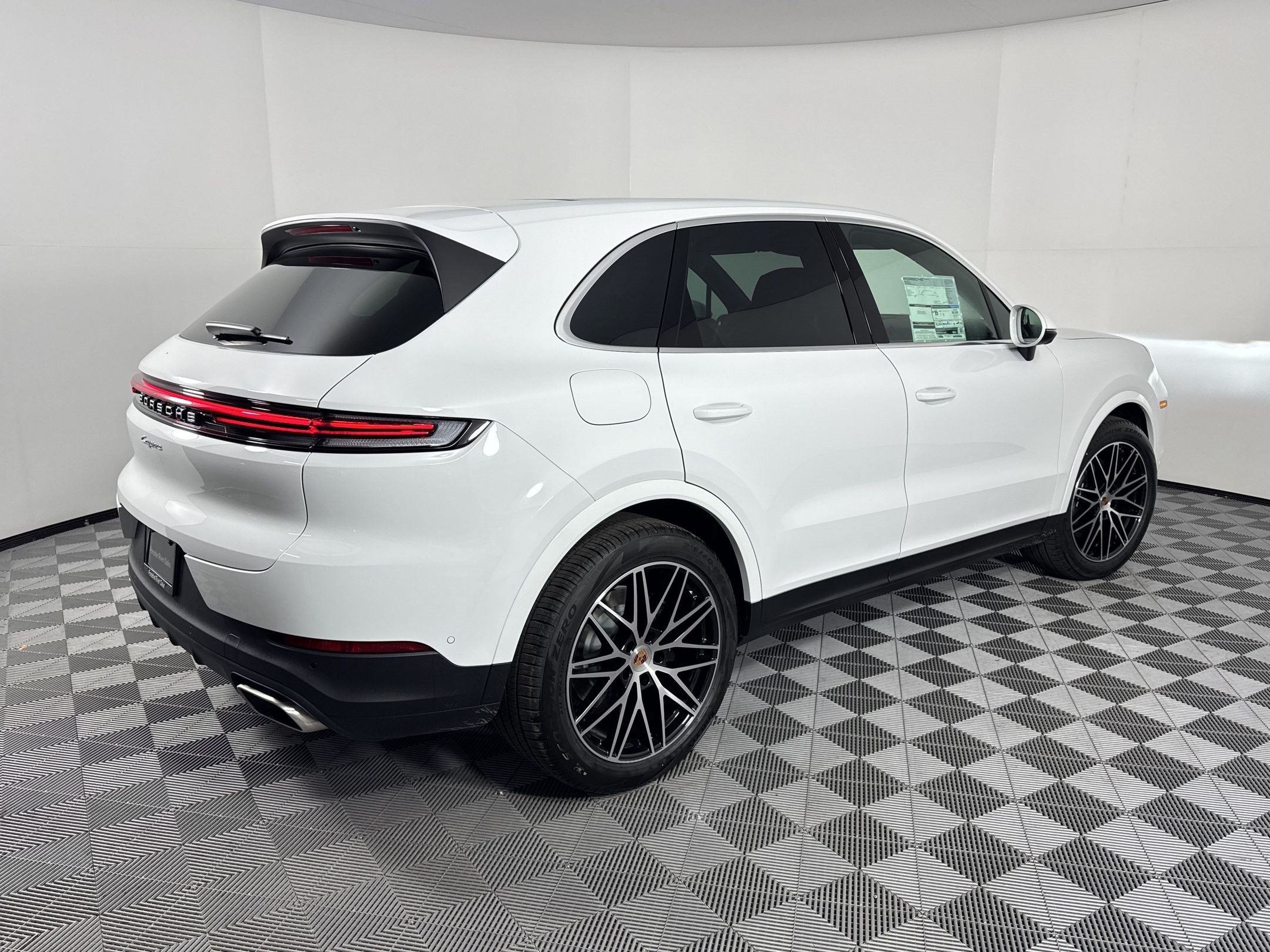 Certified 2026 Porsche Cayenne AWD/4WD image 9