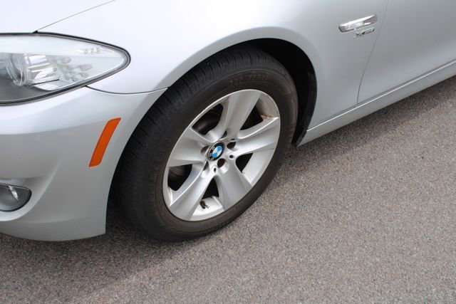 Used 2012 BMW 528i xDrive Sedan AWD/4WD image 11