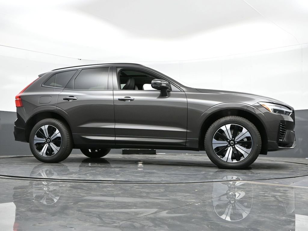 New 2025 Volvo XC60 T8 Core w/ Protection Package Premier image 42