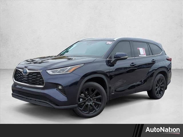Used 2024 Toyota Highlander Limited