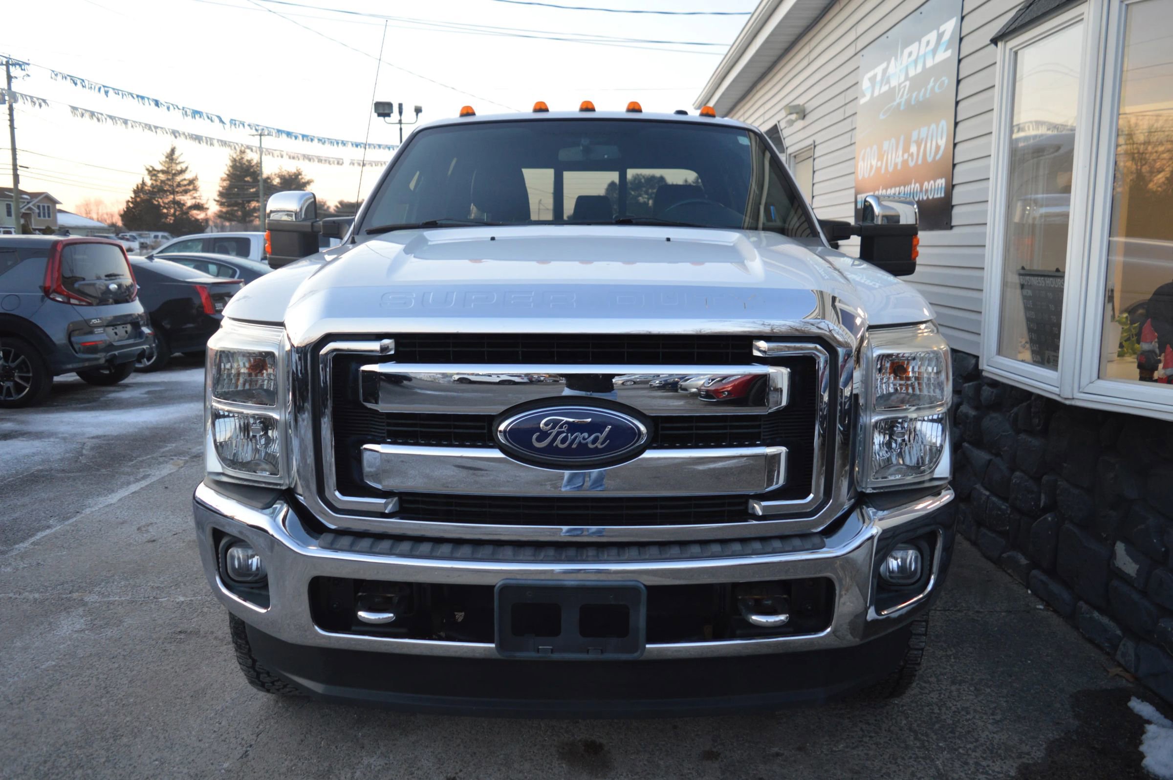 Used 2011 Ford F350 Lariat w/ Lariat Interior Pkg image 6