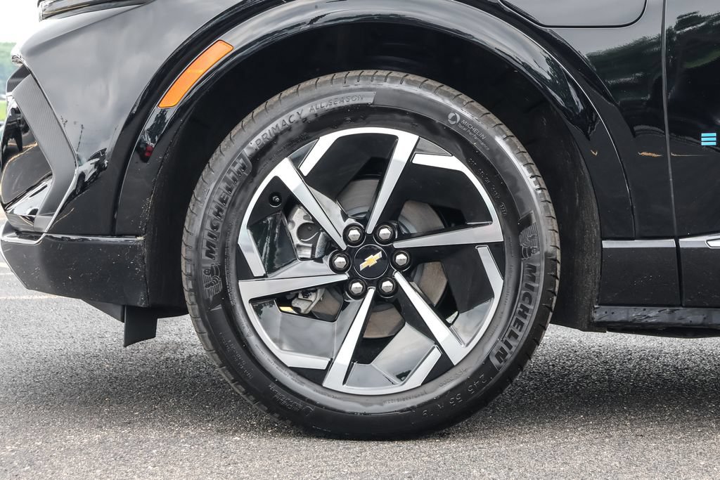 Used 2024 Chevrolet Equinox EV LT AWD/4WD image 17