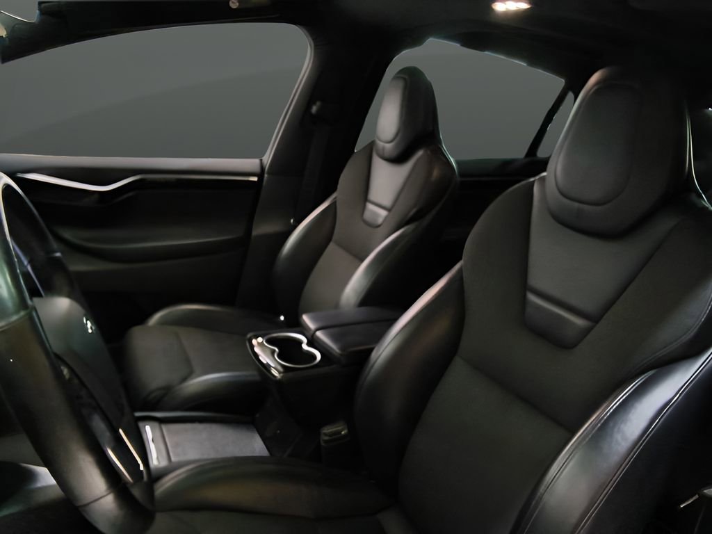 Used 2016 Tesla Model X 75D image 18