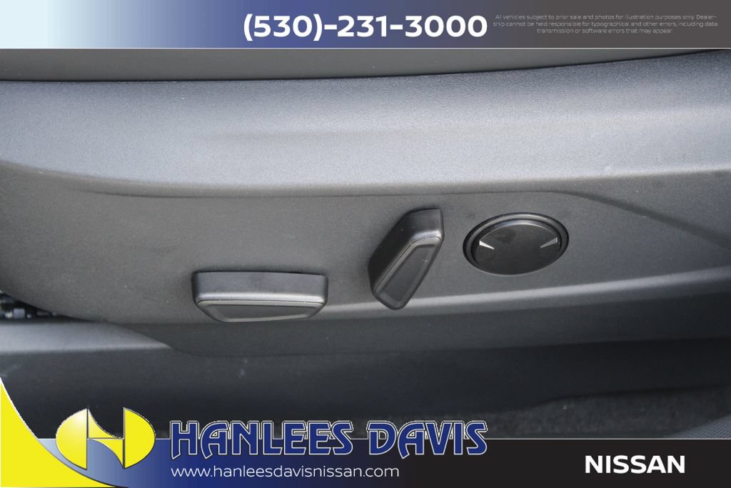 Used 2025 Ford Mustang Mach-E Select w/ Comfort Package Lite RWD image 13