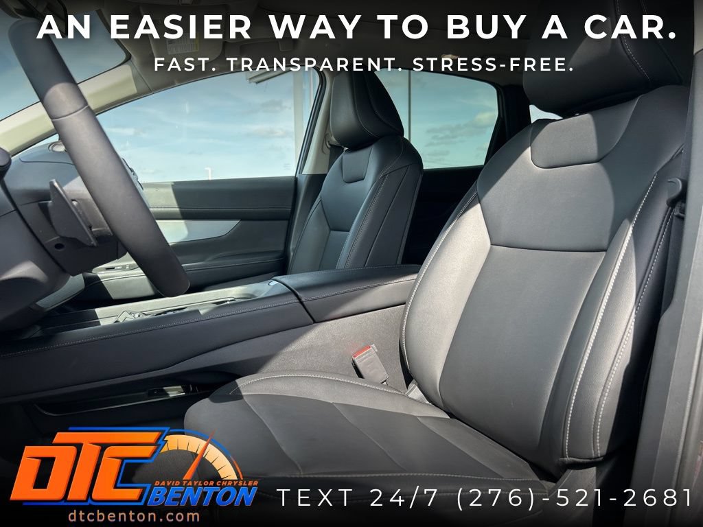 Used 2025 Nissan Murano SL AWD/4WD image 12