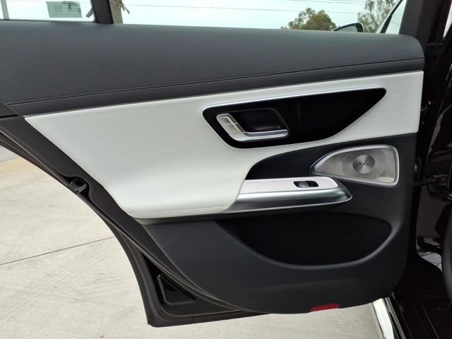 New 2026 Mercedes-Benz E 53 AMG e 4MATIC Sedan image 17