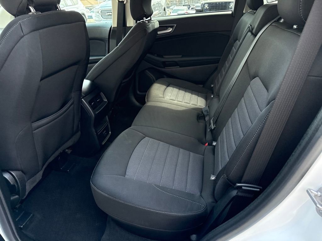 Used 2019 Ford Edge SE image 20