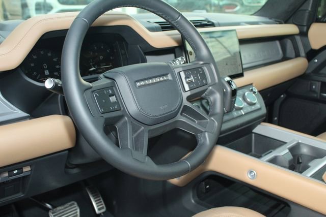 Used 2025 Land Rover Defender 110 X image 14