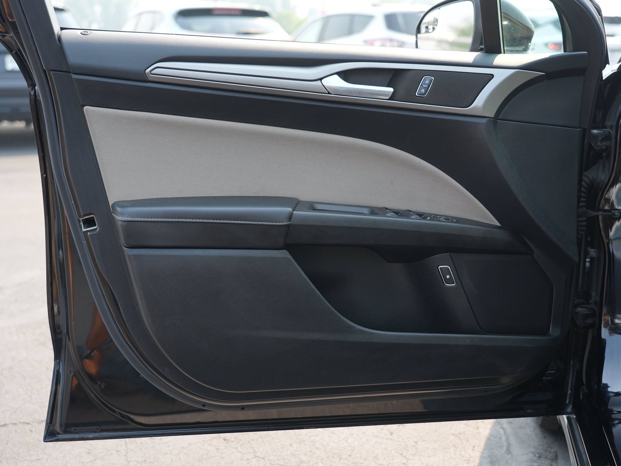 Used 2018 Ford Fusion S FWD image 15