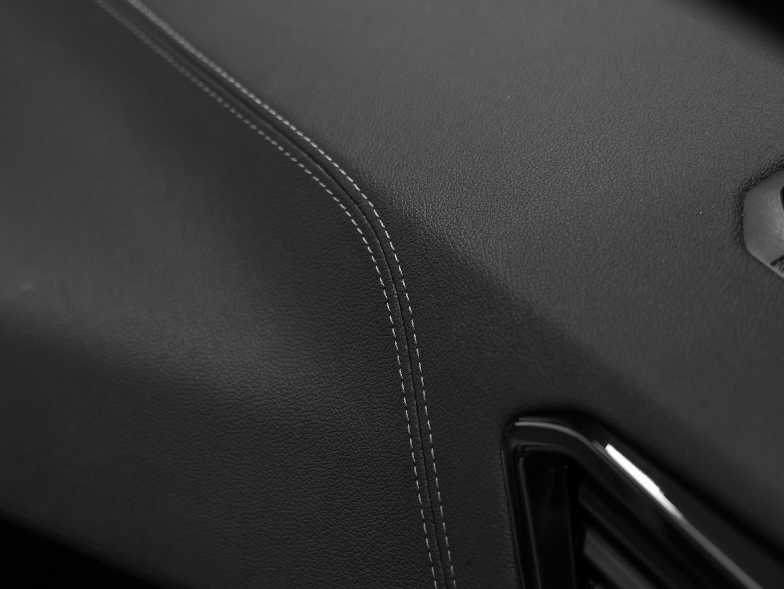 Used 2022 BMW Z4 M40i w/ Premium Package image 33