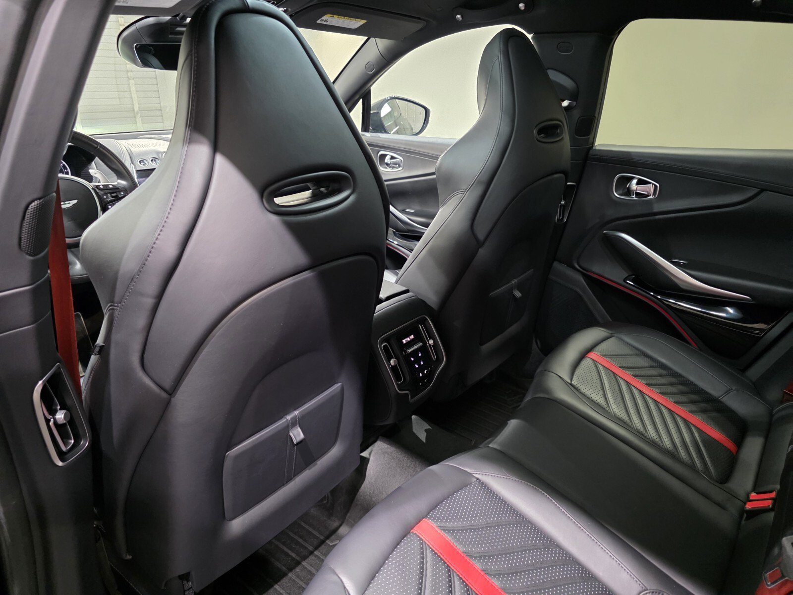 Used 2023 Aston Martin DBX 707 AWD/4WD image 19