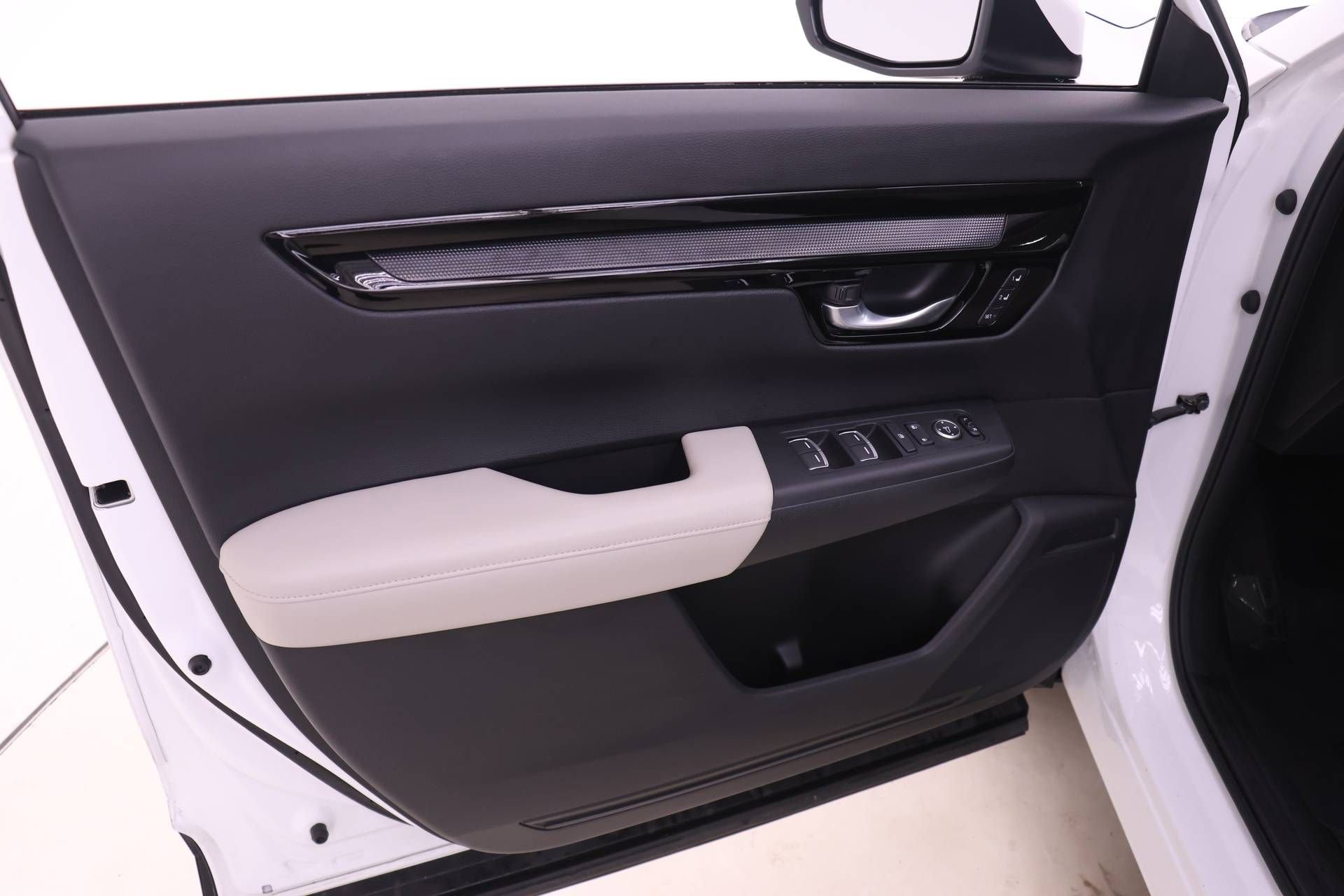 Certified 2023 Honda CR-V EX-L image 9