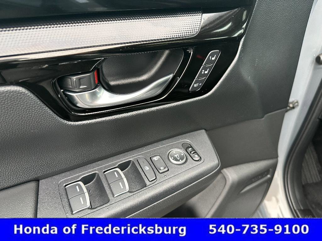 Certified 2025 Honda CR-V EX-L image 30