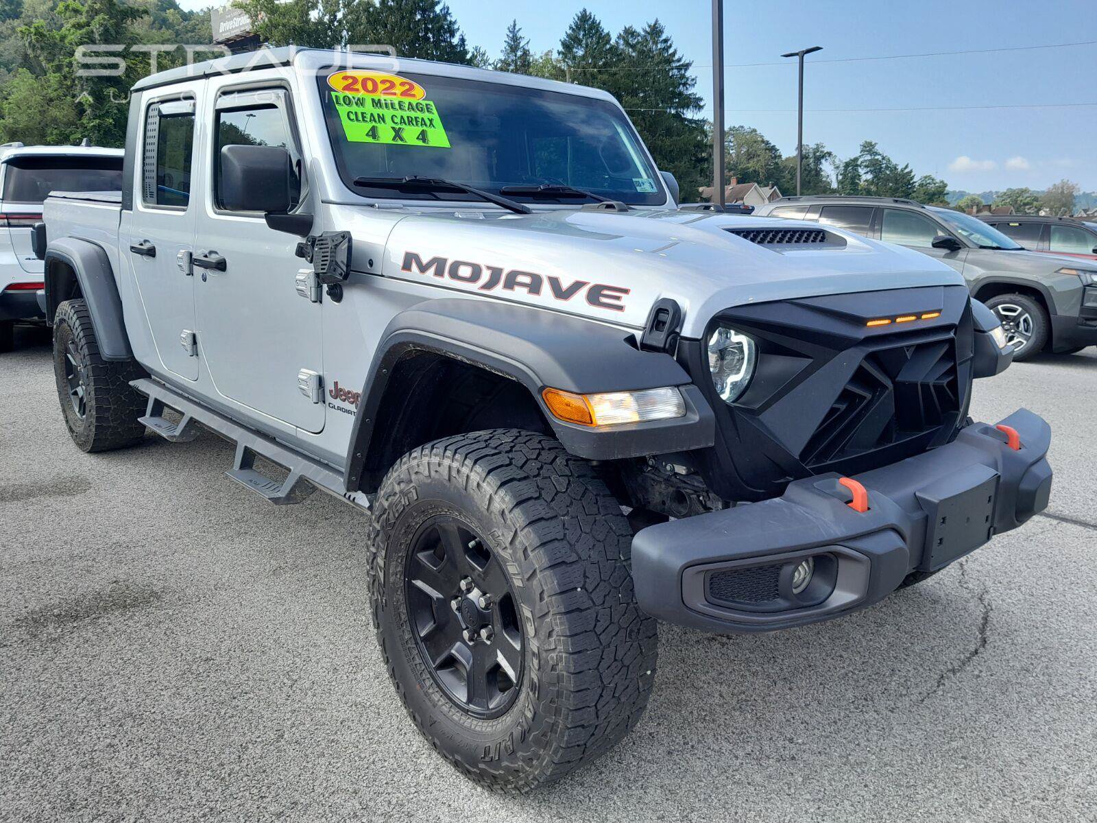 Used 2022 Jeep Gladiator Mojave w/ Cold Weather Group AWD/4WD image 3
