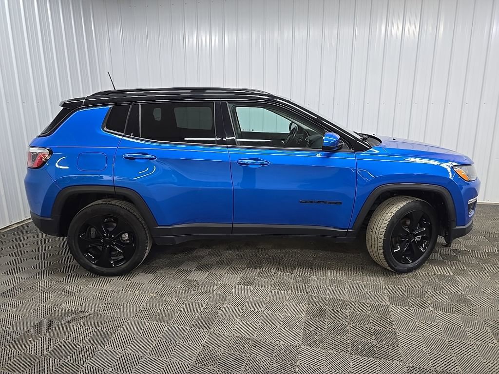 Used 2020 Jeep Compass Latitude image 2
