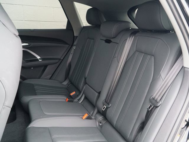 Used 2025 Audi Q5 Premium Plus w/ Premium Plus image 18