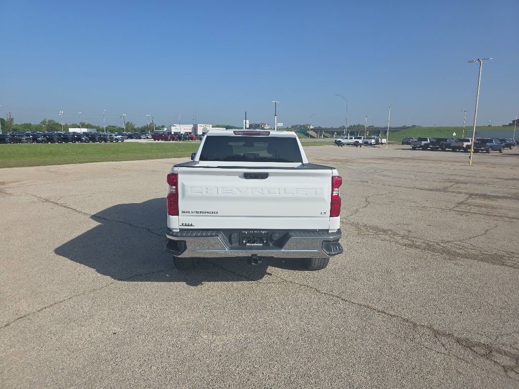 Used 2022 Chevrolet Silverado 1500 LT RWD image 4