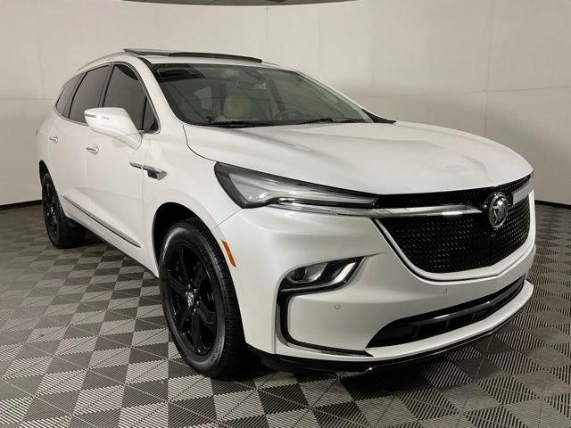 Used 2023 Buick Enclave Essence w/ Experience Buick Package image 3