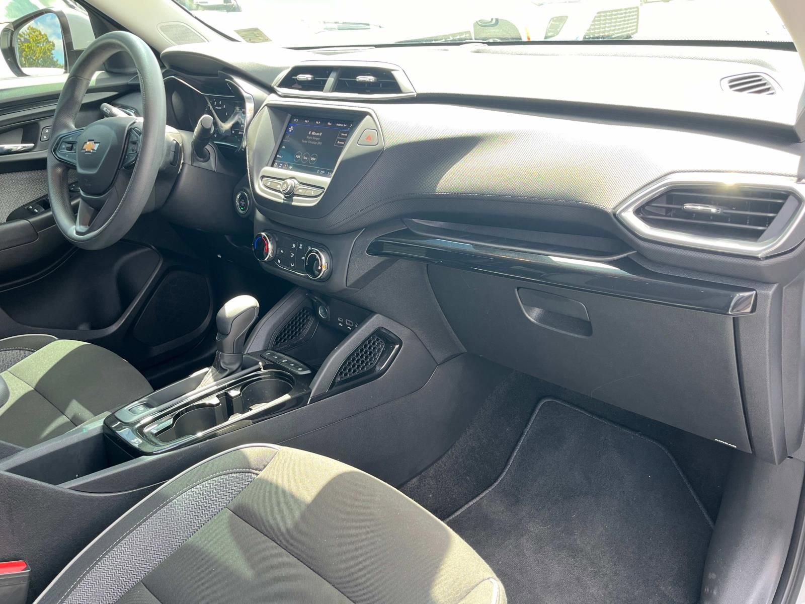 Used 2023 Chevrolet TrailBlazer LT image 24