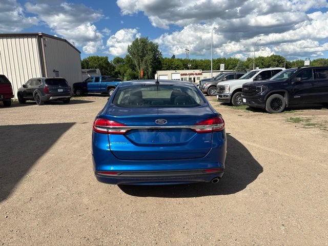 Used 2017 Ford Fusion SE FWD image 8