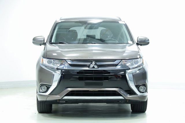 Used 2018 Mitsubishi Outlander SEL image 2