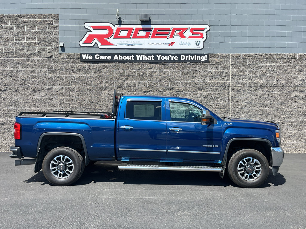 Used 2016 GMC Sierra 3500 SLT w/ Driver Alert Package AWD/4WD image 4
