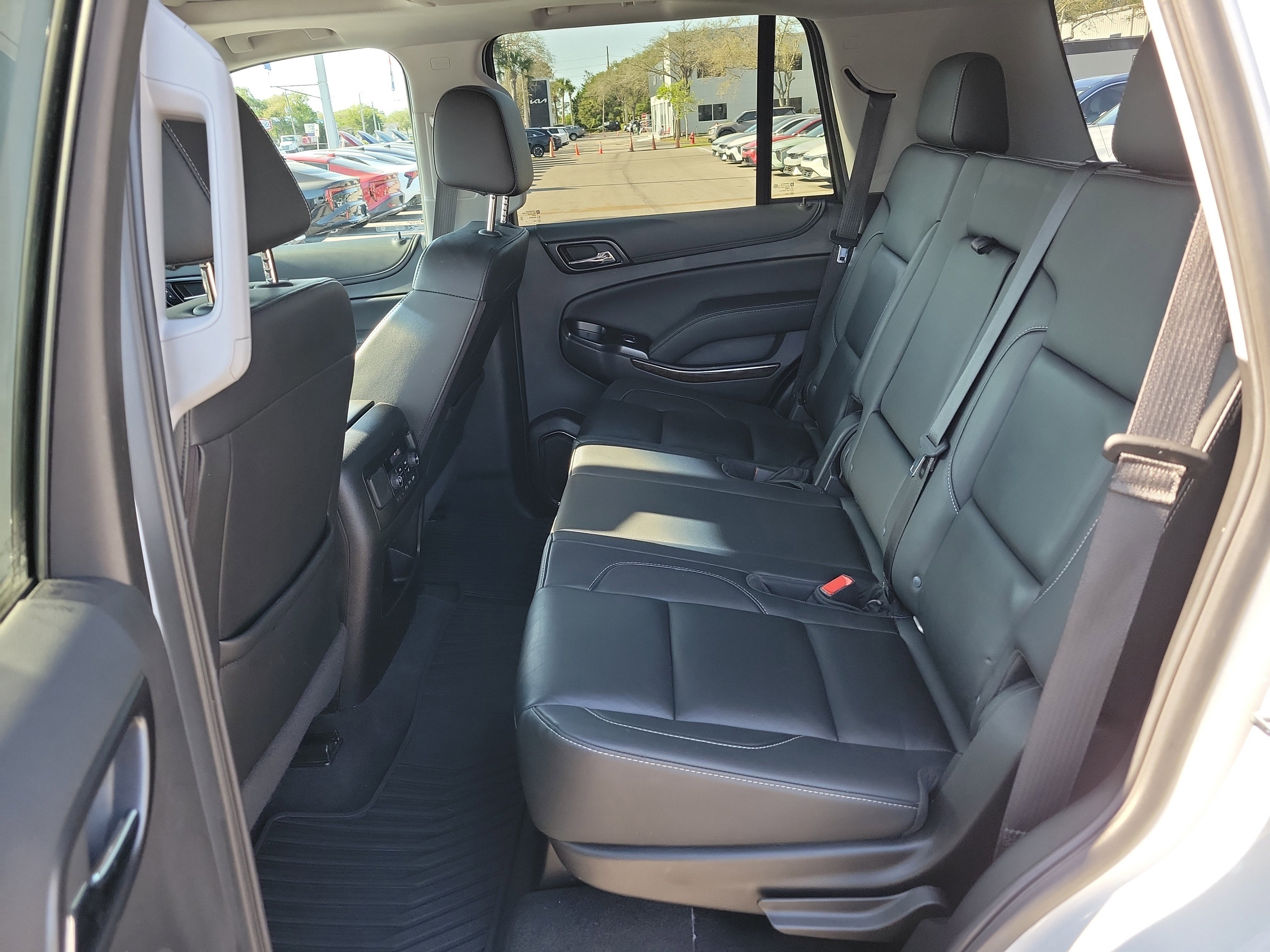 Used 2020 Chevrolet Tahoe LT AWD/4WD image 16