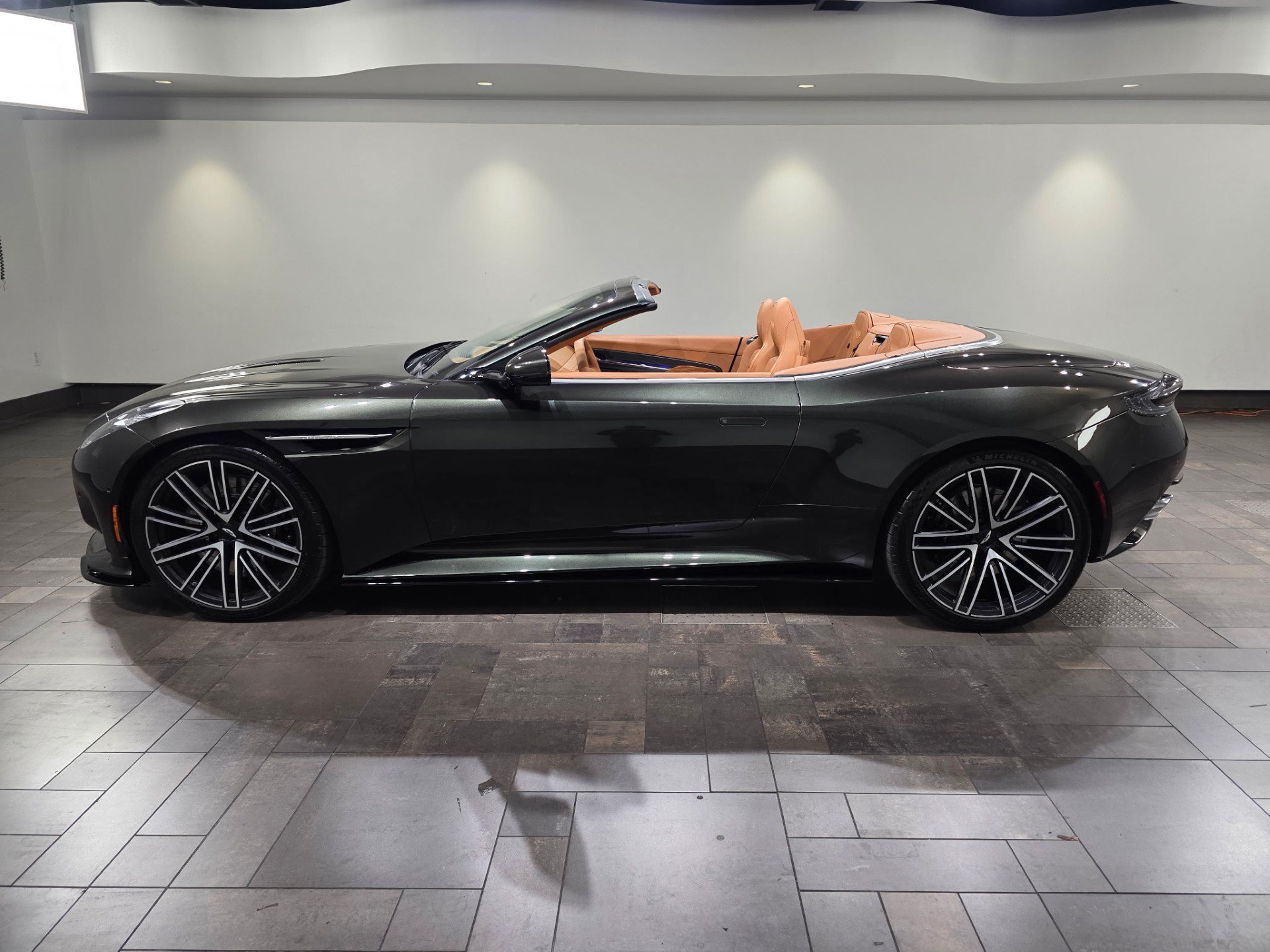 New 2026 Aston Martin DB12 Convertible RWD image 19