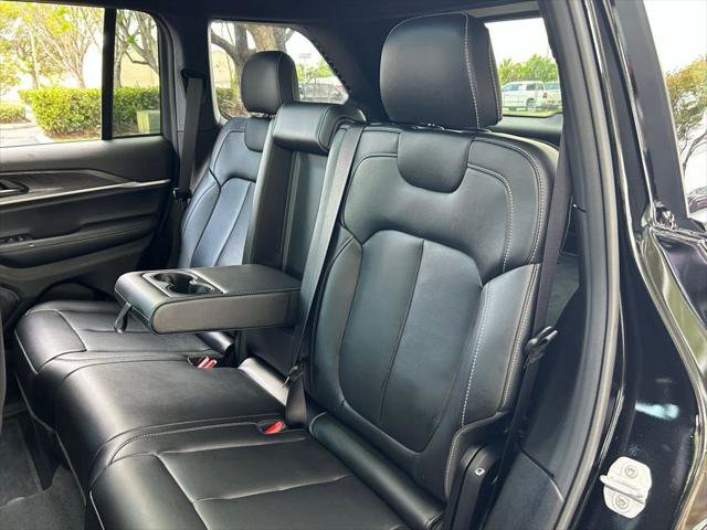 Certified 2025 Jeep Grand Cherokee Limited w/ MOPAR Finishing Package image 43