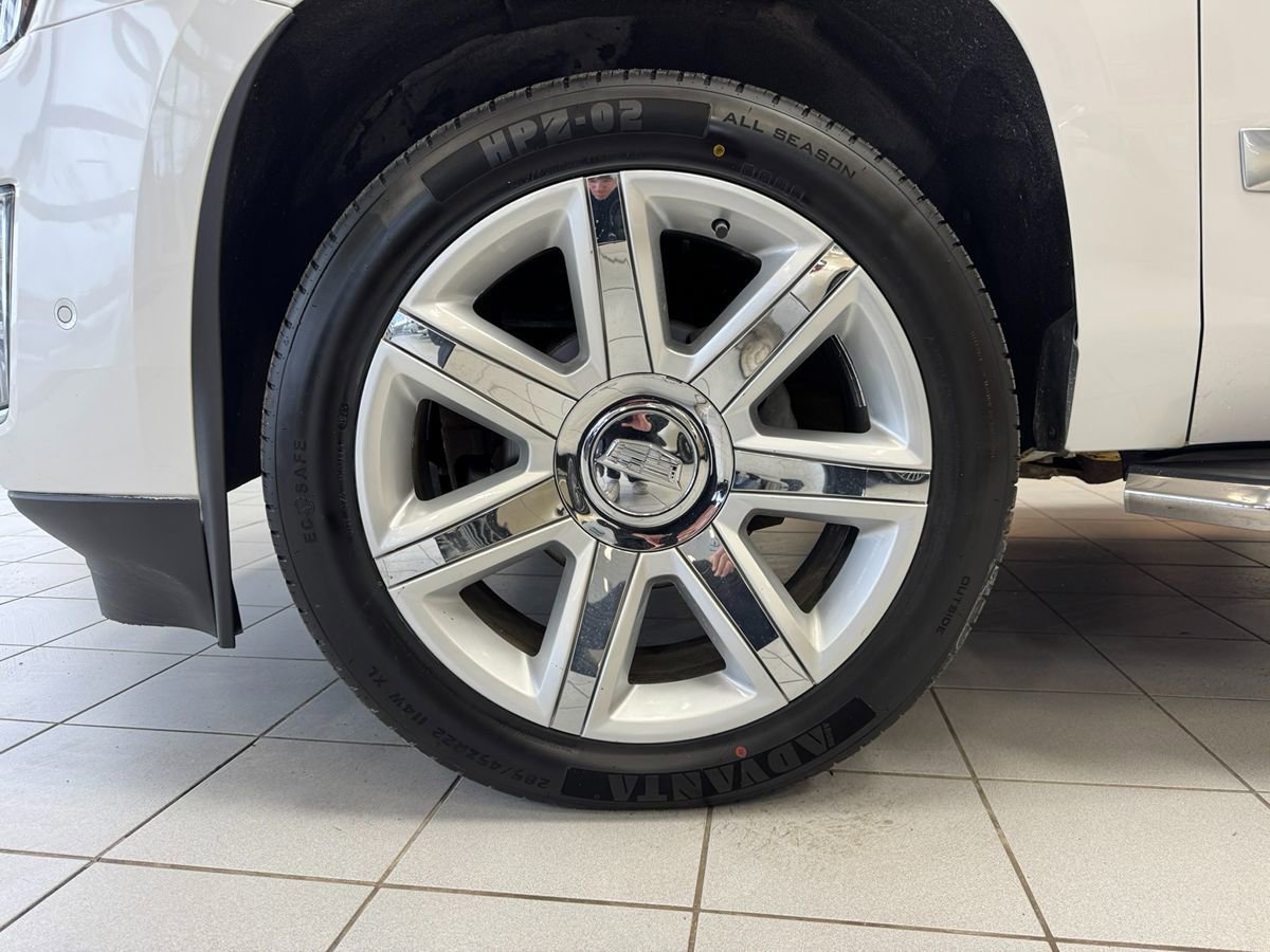 Used 2017 Cadillac Escalade Premium Luxury AWD/4WD image 67
