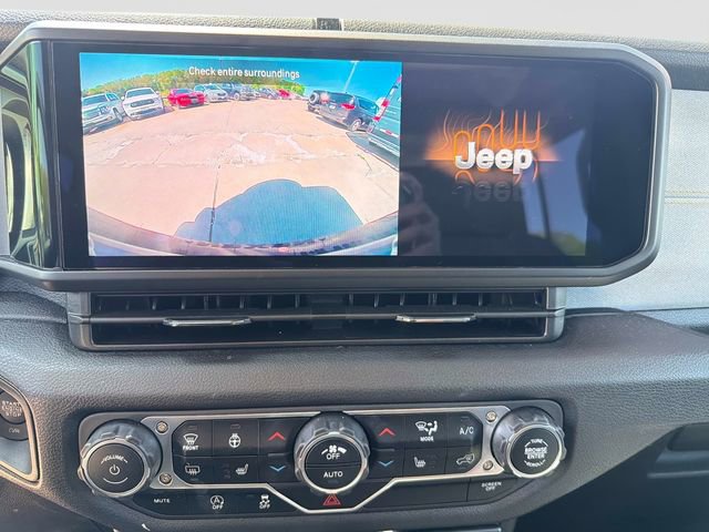 Used 2025 Jeep Wrangler Sport S image 21