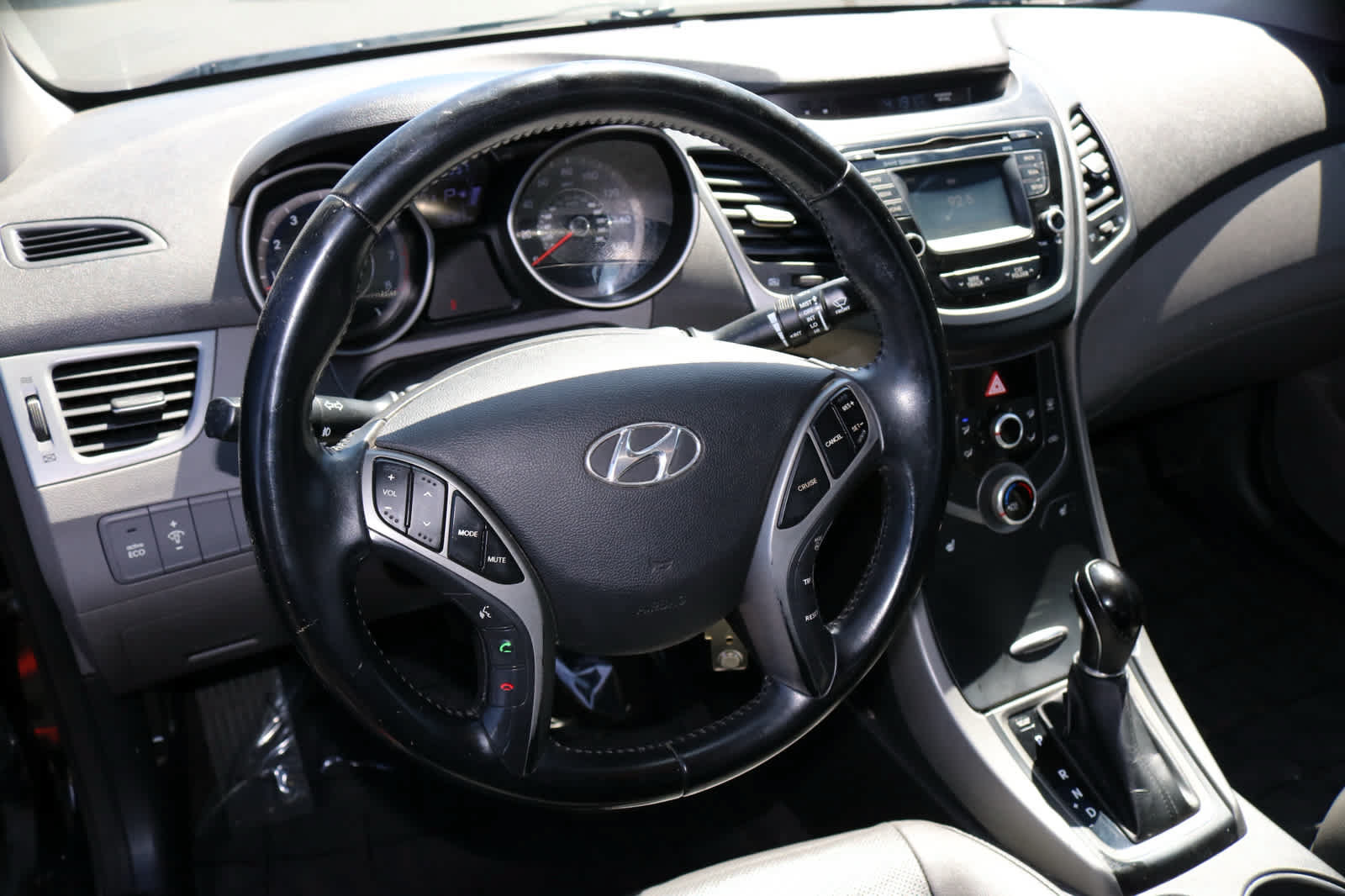 Used 2014 Hyundai Elantra Limited FWD image 20