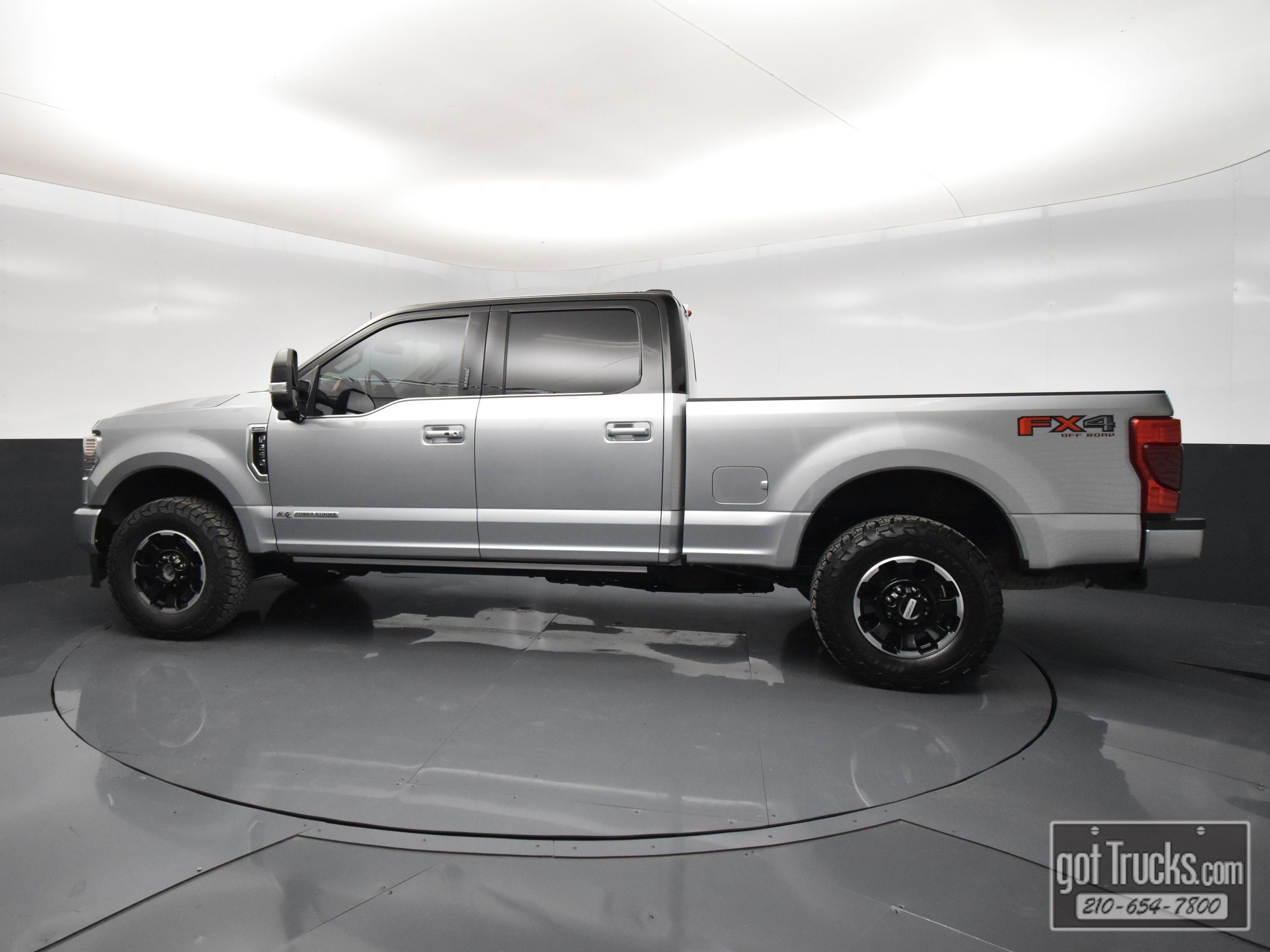 Used 2022 Ford F250 Limited w/ FX4 Off-Road Package AWD/4WD image 3